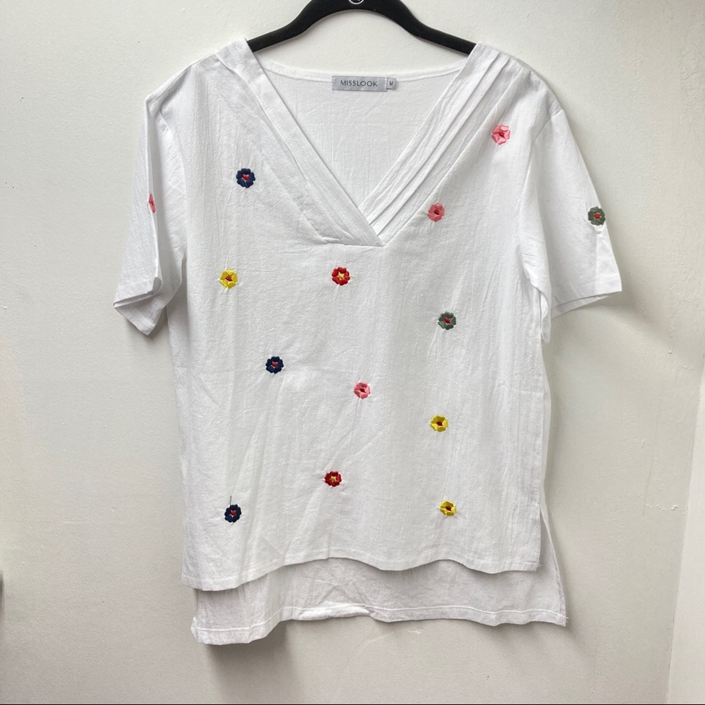 Misslook White Floral Embroidered Gauze Boxy V Neck Top Size M